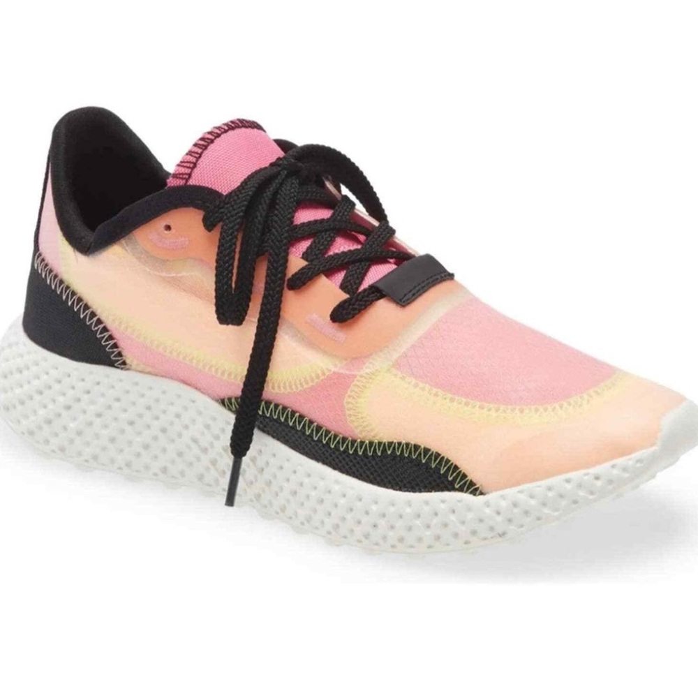 STEVE MADDEN Run Sneaker